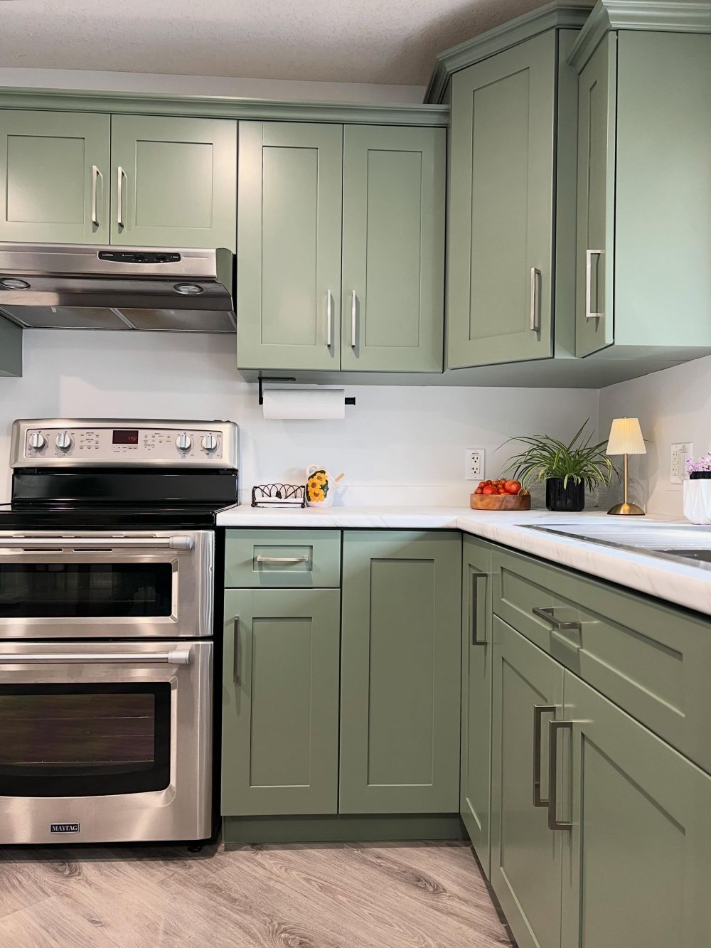 White Countertops Changed the Sink Area