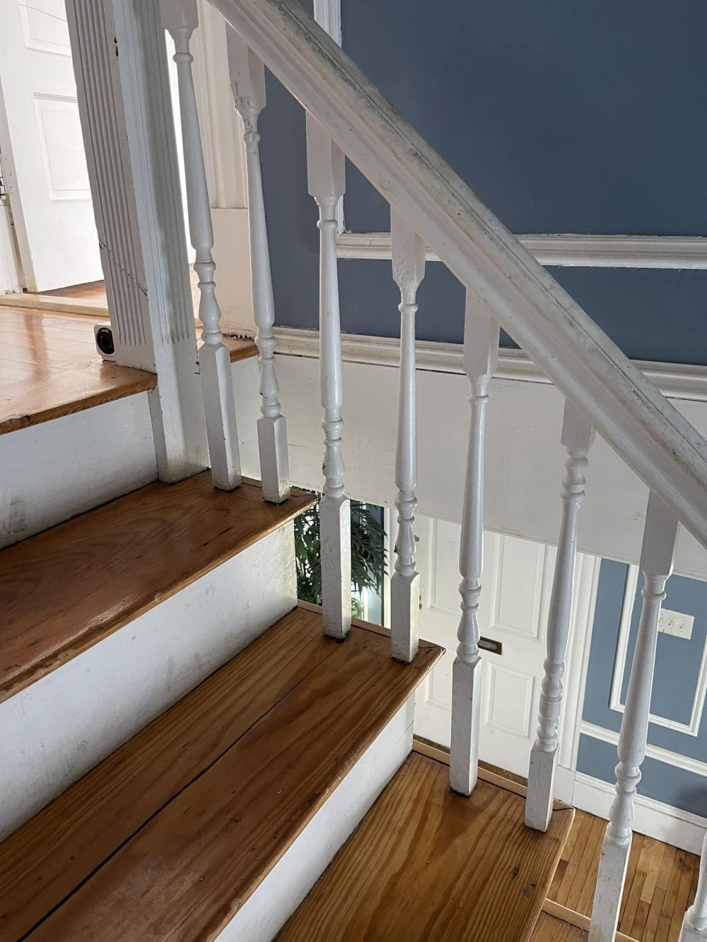 That One Upside-Down Spindle on Your Staircase May Be More Than a Carpenter’s Mistake