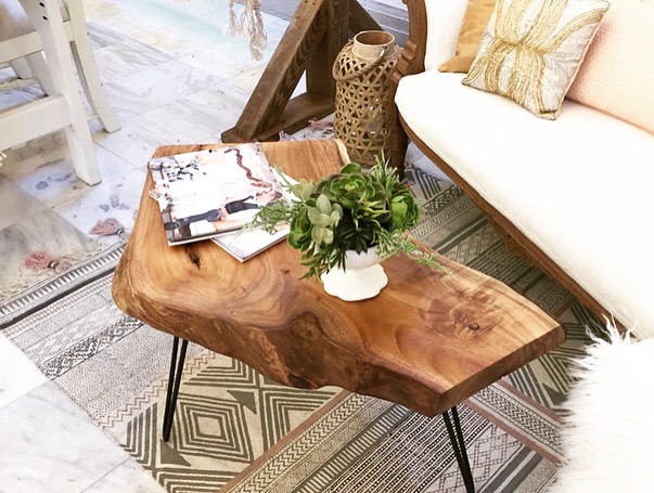 She Kept the Uneven Edges of a Walnut Slab and Turned It Into a Console Table With Black Hairpin Legs