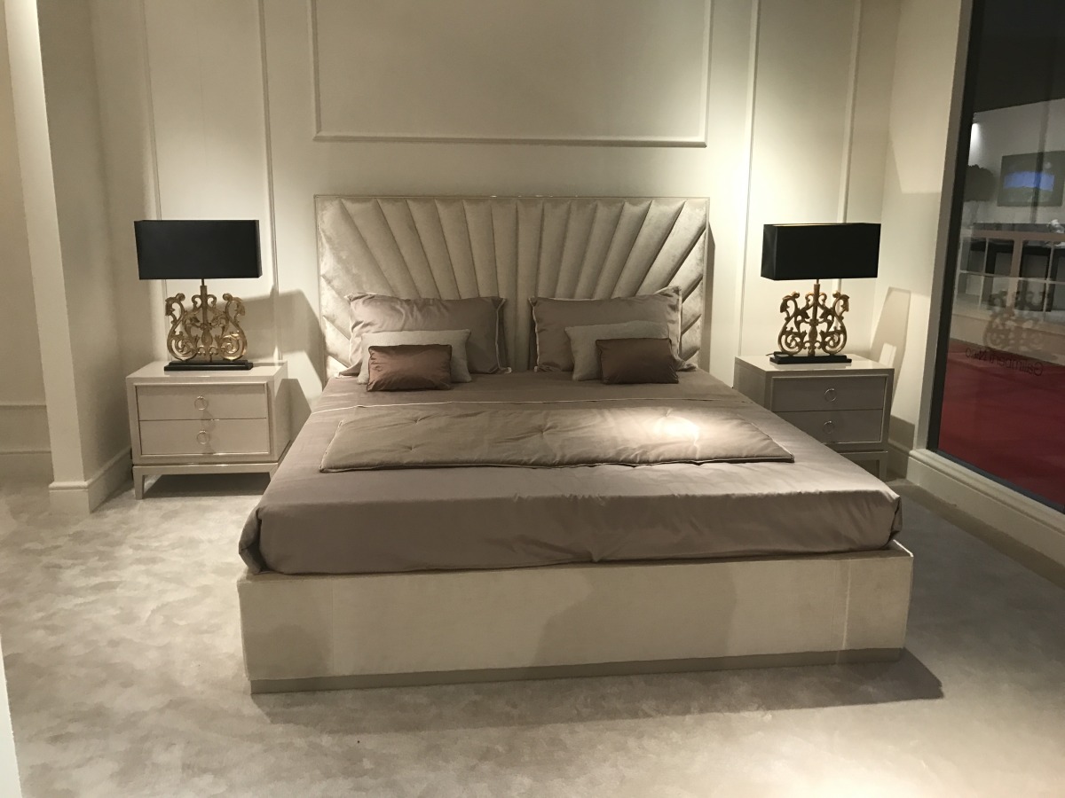 Bedroom nighstand lamps