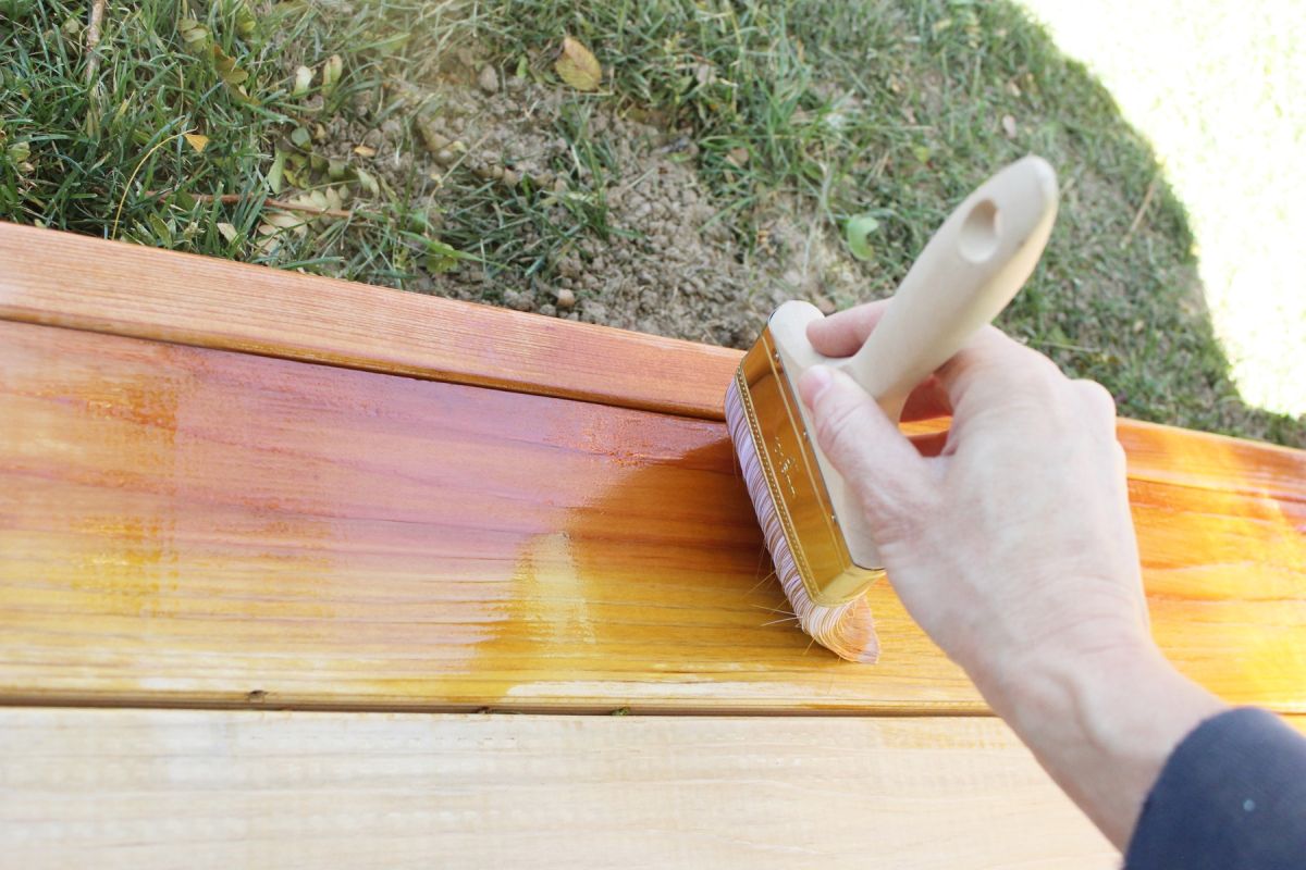 How to Stain and Seal a Redwood Deck So It Lasts Forever 19